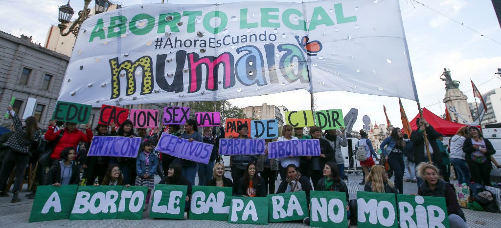 En Argentina entra en vigor protocolo para abortos no punibles