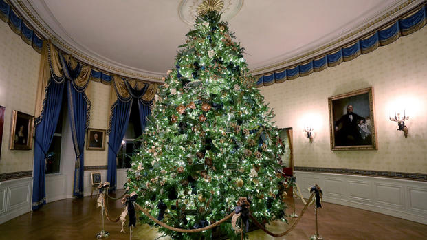 Develan la decoración navideña de la Casa Blanca