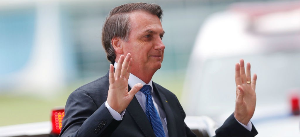 Hospitalizan a Bolsonaro tras golpearse la cabeza en caída; se reporta estable
