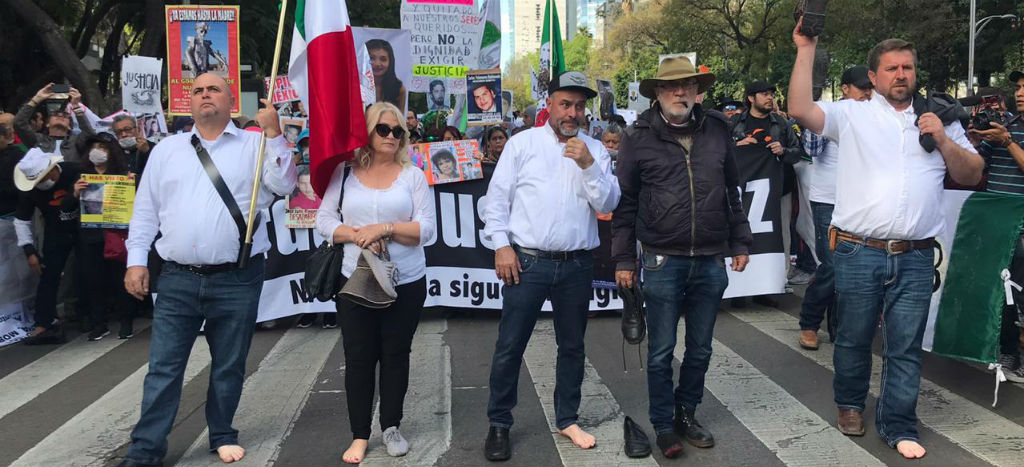 Con pancartas y fotografías de víctimas de la violencia avanzó la Marcha por la Verdad hacia el Zócalo | Galería