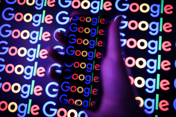 El último cambio de diseño hostil para el usuario de Google hace que los anuncios y los resultados de búsqueda se vean idénticos