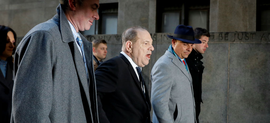 Fiscales comenzarán caso por violación contra Harvey Weinstein en tribunal de NY