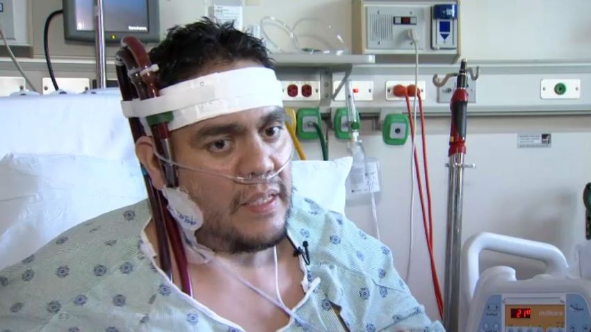 Flu casi mata a padre hispano y lo salva “pulmón artificial”