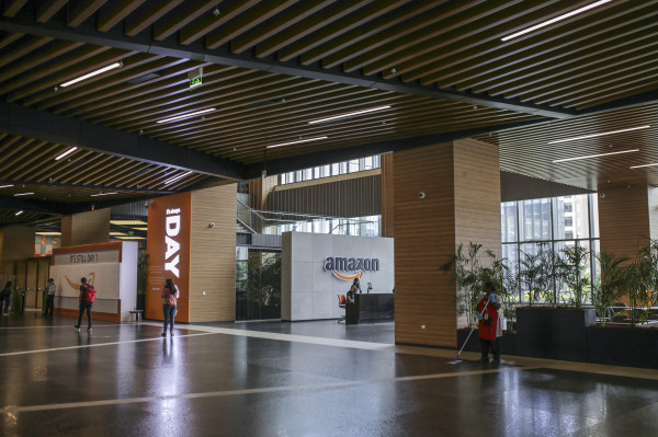 India ordena la investigación de supuestas prácticas anticompetitivas por parte de Amazon y Flipkart de Walmart