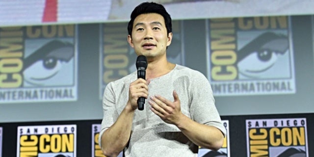 La estrella de Shang-Chi Simu Liu agradece que los estereotipos asiáticos hayan sido “reiniciados” en la pantalla