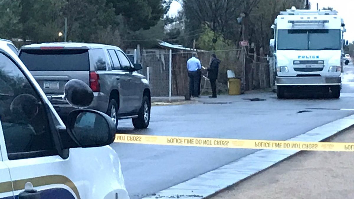 Policía: madre admite que mató a sus 3 hijitos en Arizona