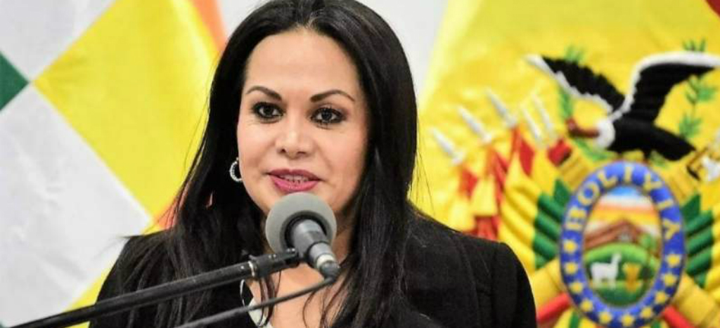 Renuncia ministra de Comunicación de Bolivia; critica postulación de Áñez