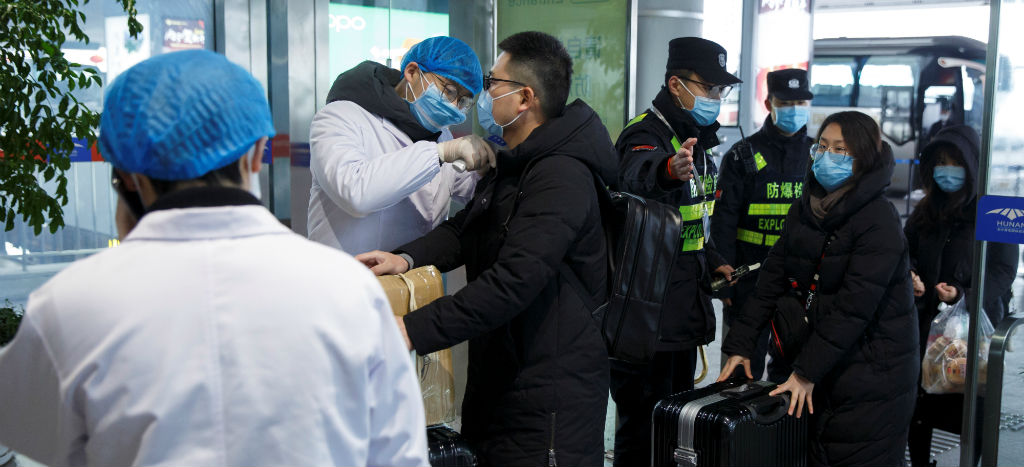 Van 81 muertos en China por coronavirus; se registran más de 2 mil 900 casos