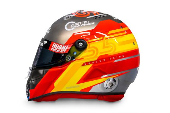 El nuevo casco de Carlos Sainz