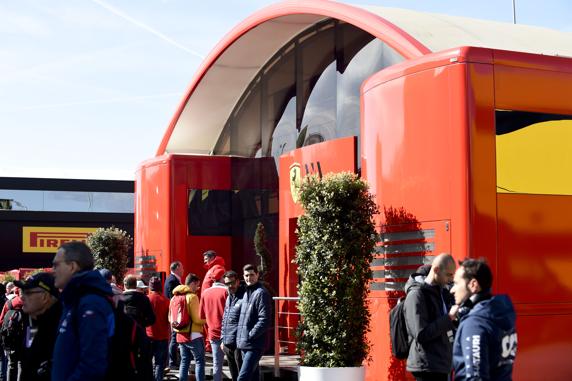 El hospitality de Ferrari en el test de F1 2020 en Barcelona