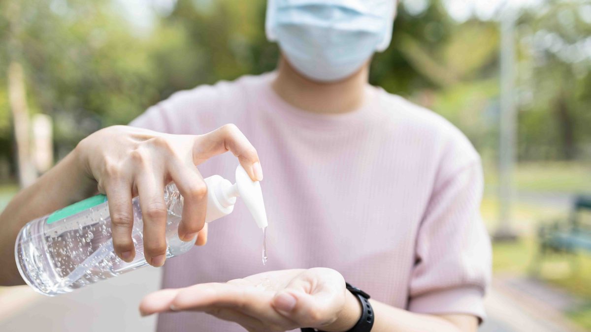 FDA amplía lista de desinfectantes con tóxico potencialmente mortal