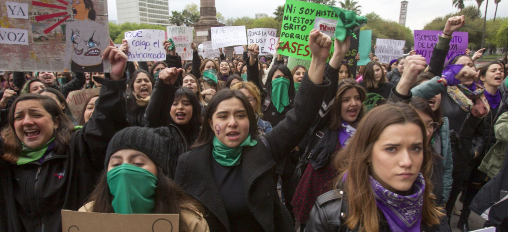 Mujeres latinoamericanas se preparan para multitudinarias marchas feministas