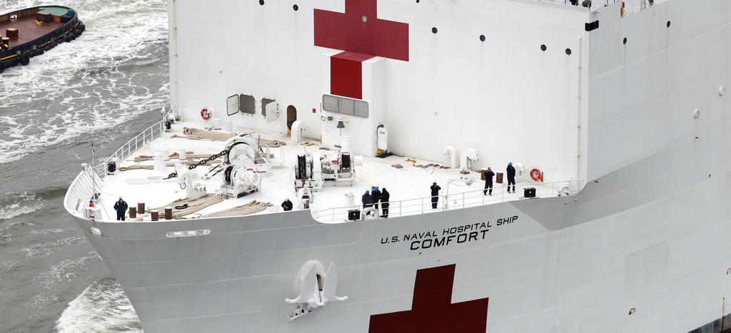 Llega a Nueva York el buque hospital ‘USNS Comfort’