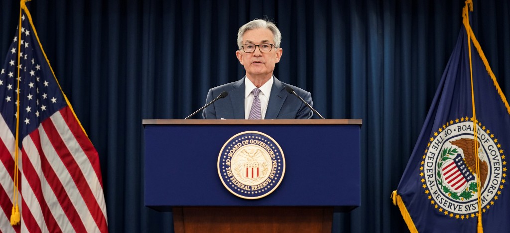EU ya podría estar en recesión; reactivación económica depende de control del virus: Powell