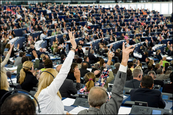 El Parlamento Europeo avanza hacia el teletrabajo mayoritario en respuesta a COVID-19