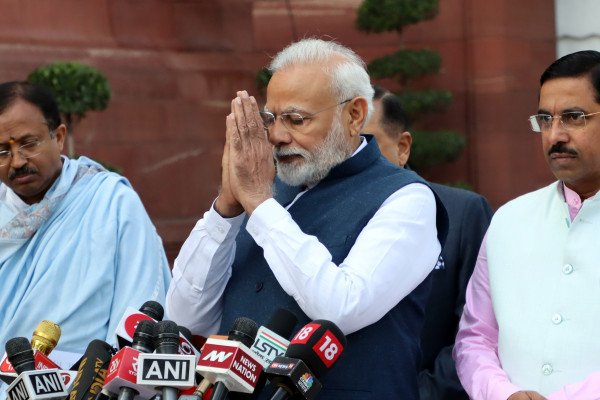 El primer ministro de la India, Narendra Modi, dice que está pensando en dejar las redes sociales.