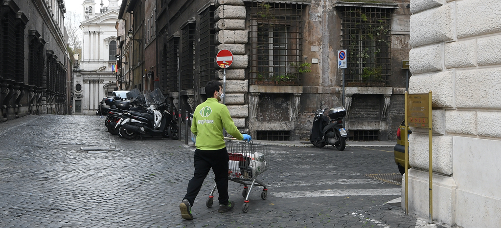 Italia autoriza a niños actividades motoras en inmediaciones del hogar