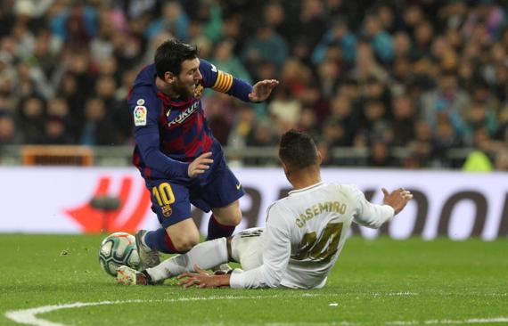 Casemiro hizo una gran defensa sobre Messi