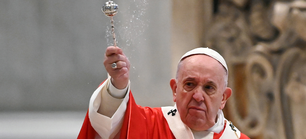 El Papa pide orar por quienes no saben cómo mantener a su familia