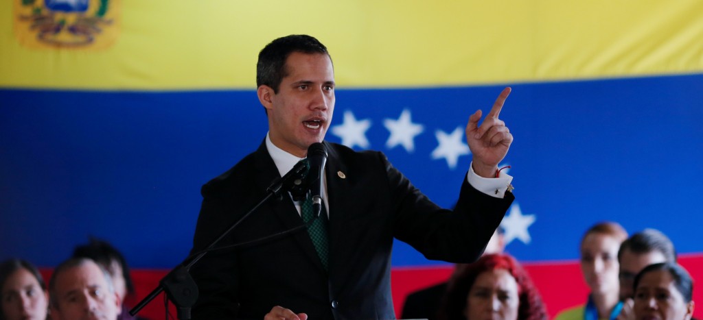 Hay 204 respiradores para todo Venezuela, denuncia Guaidó