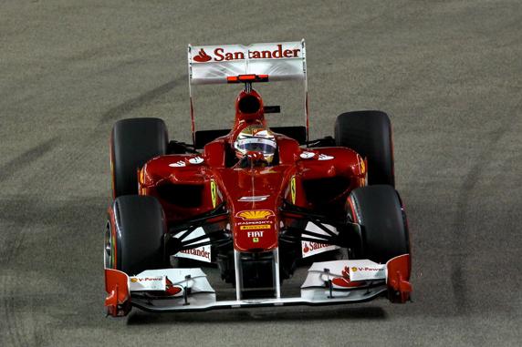 Alonso, al volante del Ferrari F150 de 2011