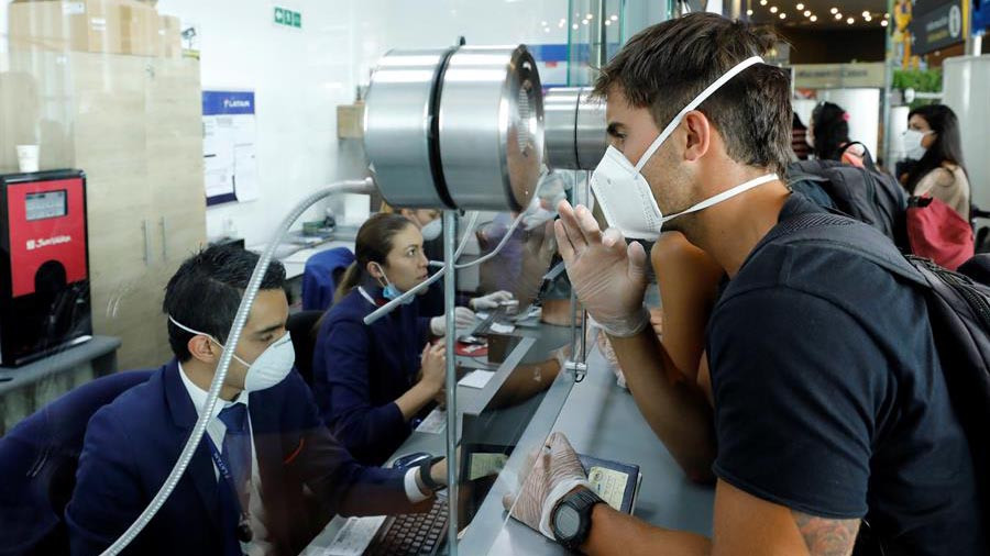 Aerolínea Latam despide a 1,400 empleados en Suramérica