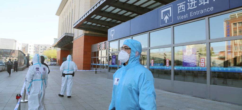 China cierra ciudad de Jilin; temen segunda ola de contagios por coronavirus