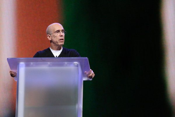 El fundador de Quibi, Jeffrey Katzenberg, culpa al coronavirus por los desafíos de la aplicación de transmisión