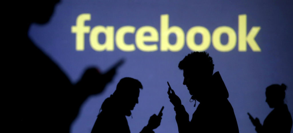 Facebook anuncia consejo independiente que decidirá qué ven sus usuarios