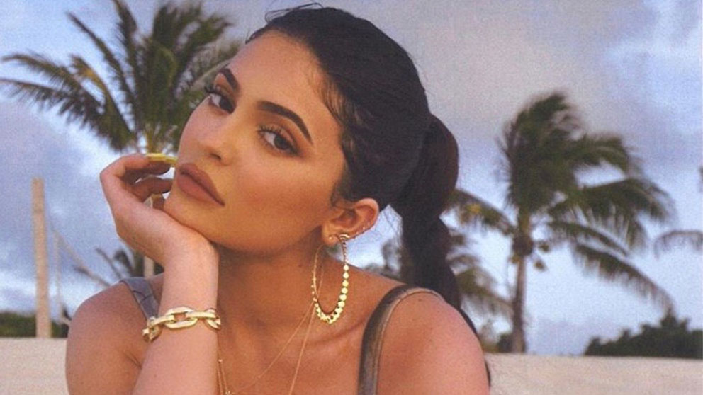 Kylie Jenner nos enseña la manicura francesa más demandada