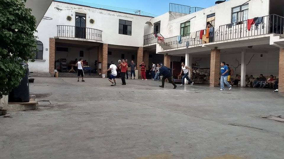 Matan a joven dentro de un centro de rehabilitación de Querétaro, ocultaron cadáver por horas