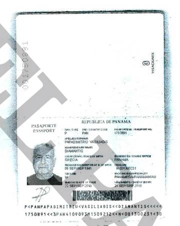 Pasaporte del padre del exministro de Panamá Demetrio Papadimitriu.
