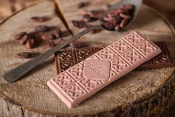 Tableta de chocolate artesano fabricada por el negocio de Isabel Félez, en el pequeño pueblo de Alcorisa (Teruel).