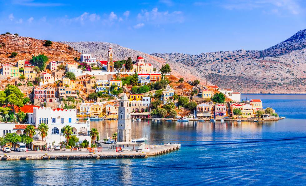 El puerto de Gialos, en la isla griega de Symi.