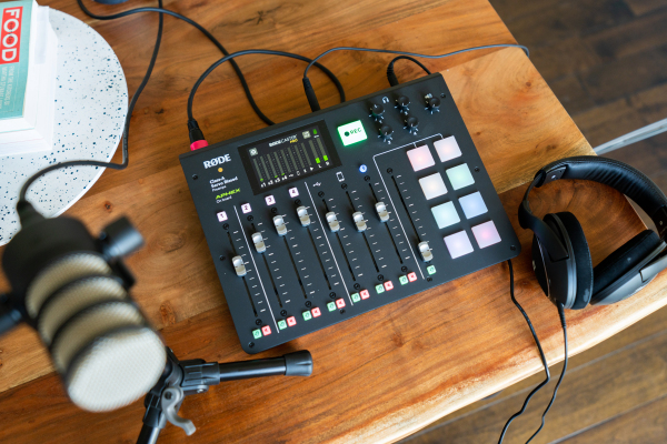 Con actualizaciones de funciones y nuevos accesorios, RODECaster Pro es el sueño de un podcaster hecho realidad
