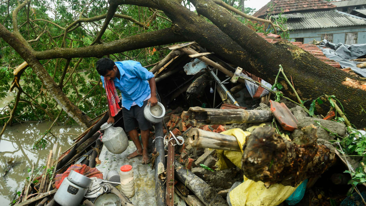 El súper ciclón Amphan arrasa India y Bangladesh; sube cifra de muertos a 84