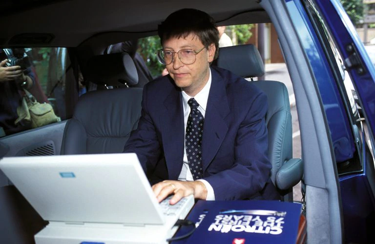 Bill Gates en París durante la presentación de 'Windows 95', en septiembre de 1995