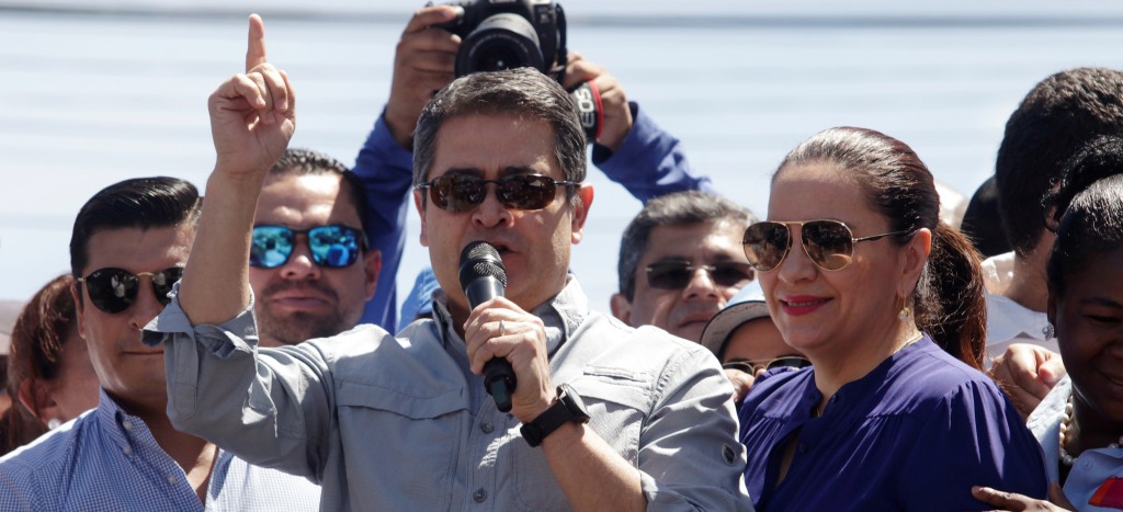 Juan Orlando Hernández, presidente de Honduras, y su esposa, tienen Covid-19