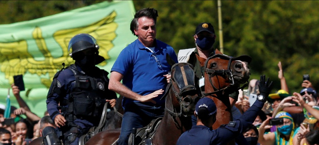 La muerte es destino de todo el mundo, dice Bolsonaro mientras Brasil bate récord por Covid-19