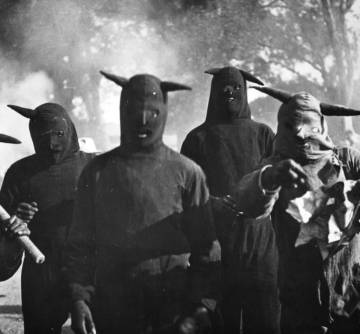 'Sans titre, Carnaval de Huejotzingo, Puebla', (1941).