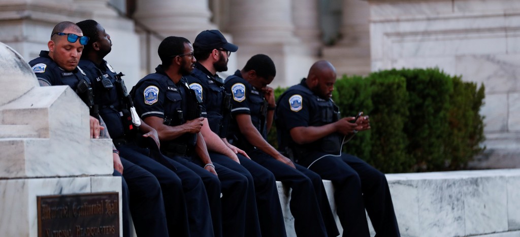 Trump puede recurrir a decreto para regular prácticas policiacas: Casa Blanca