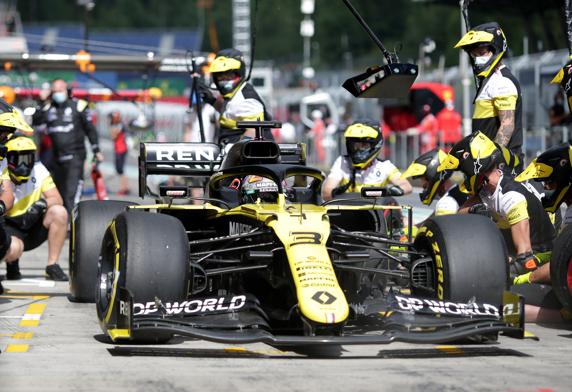 Ricciardo, frenado por problemas de motor