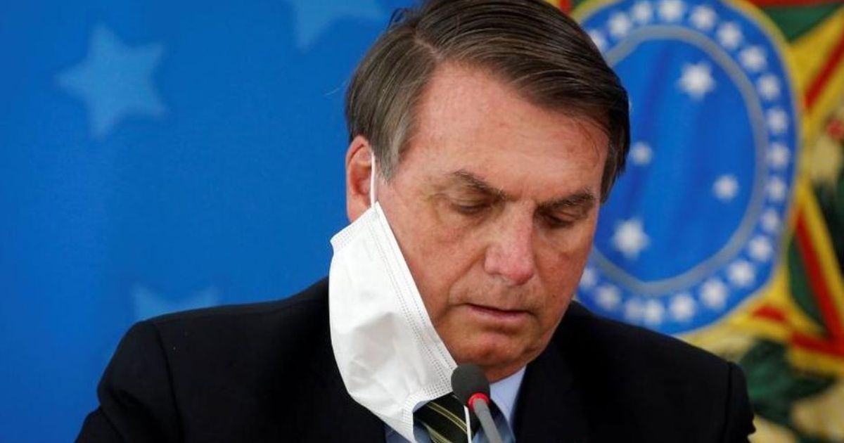 Brasil: Bolsonaro dice que volvería a trabajar la próxima semana, si el segundo test es negativo