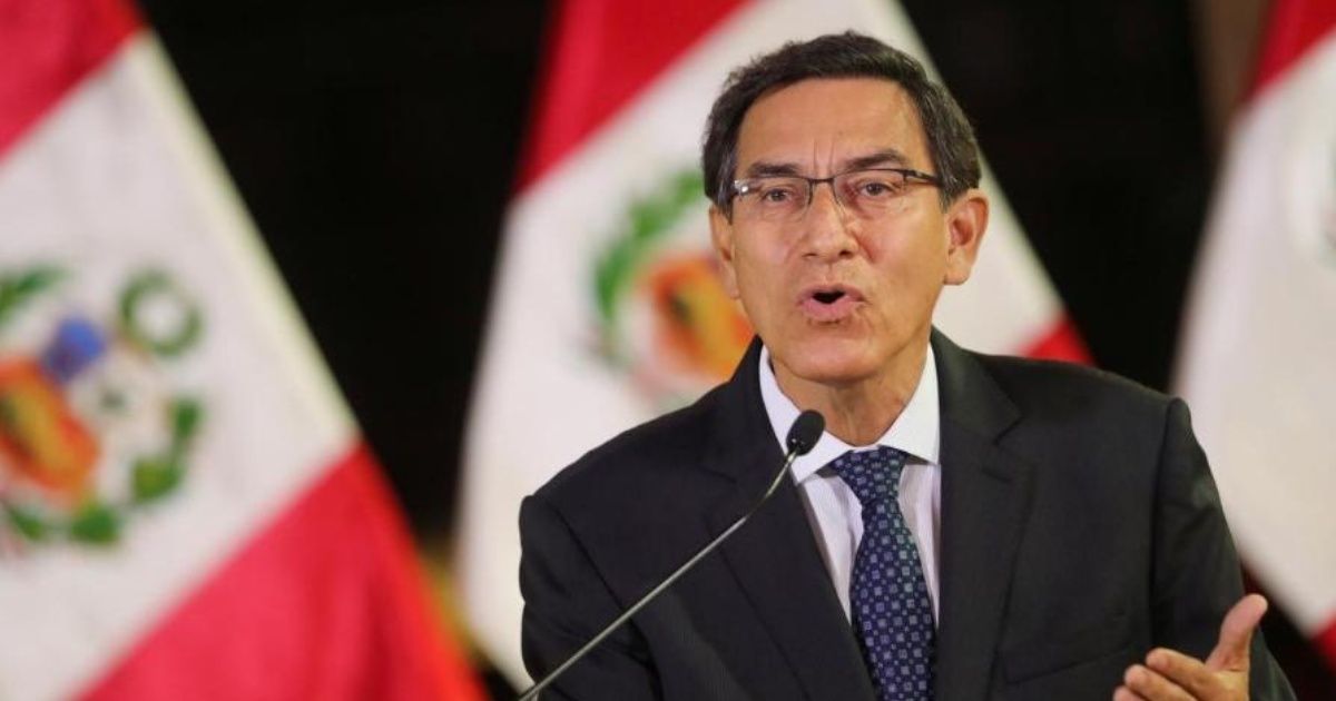 Perú: Vizcarra cambia medio gabinete en medio de una brutal crisis económica