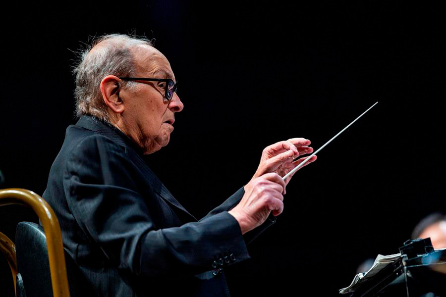 Muere el Maestro Ennio Morricone, el que le puso música a joyas del cine