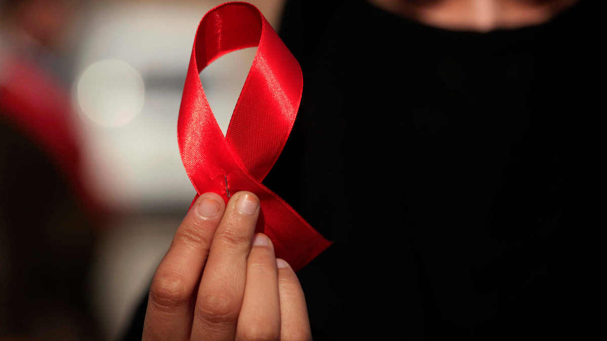 ONU advierte que muertes por sida podrían dispararse como consecuencia de la pandemia por COVID-19