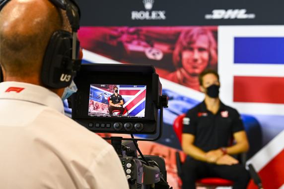 Grosjean en la rueda de prensa del GP del 70 aniversario de la F1 en Silverstone