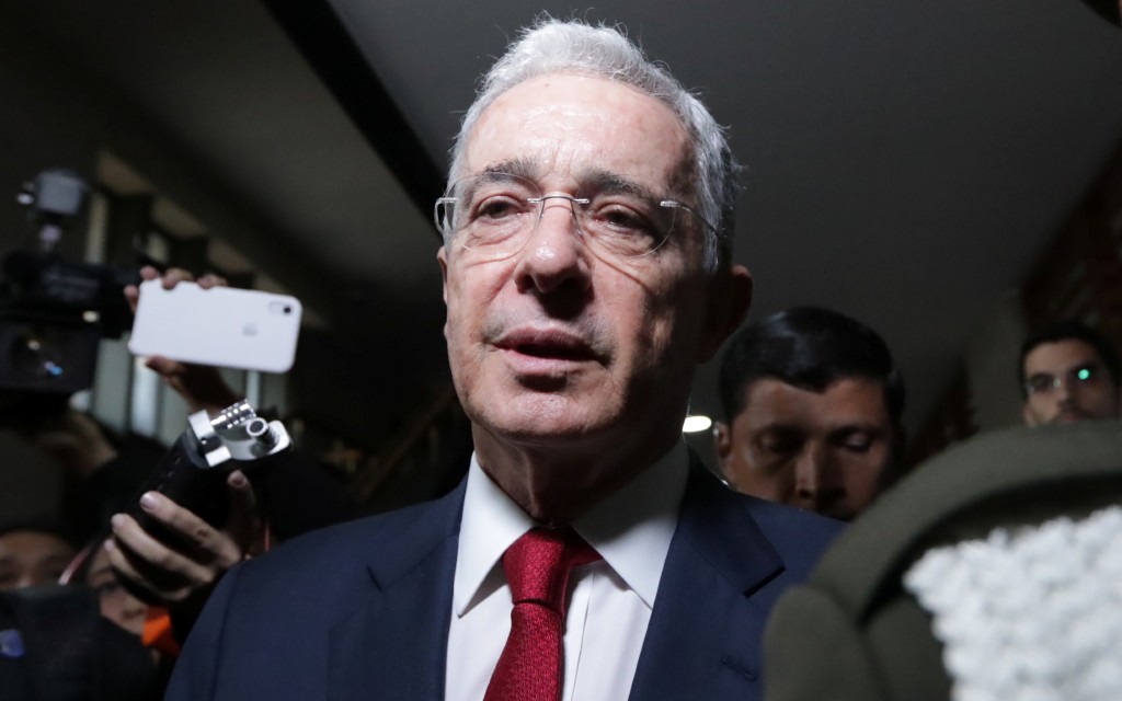 Para garantizar Estado de derecho en Colombia se debe respetar decisión de la Corte contra Uribe: Uprimny