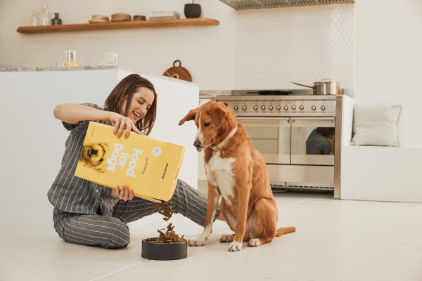 La startup de comida para perros Sundays lanza su alternativa de croquetas secadas al aire