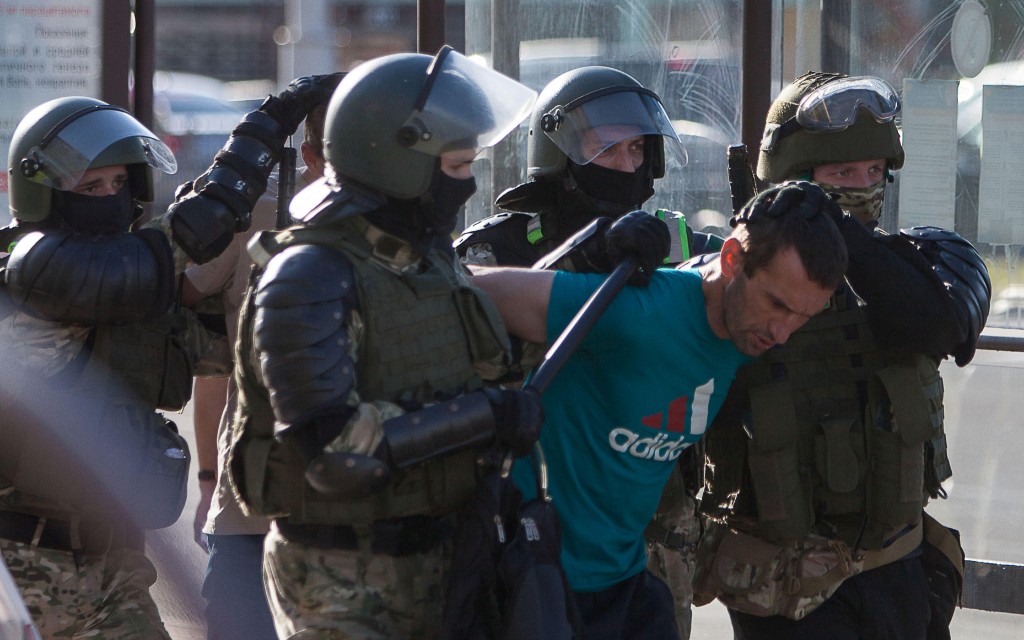 Bachelet condena respuesta violenta de Bielorrusia a las protestas contra Lukashenko